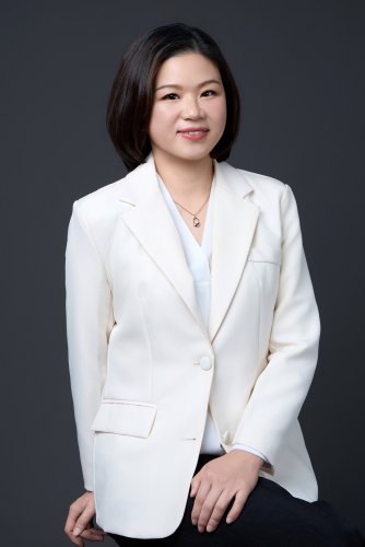 方素真